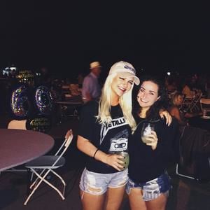 Meet your Posher, Brooke